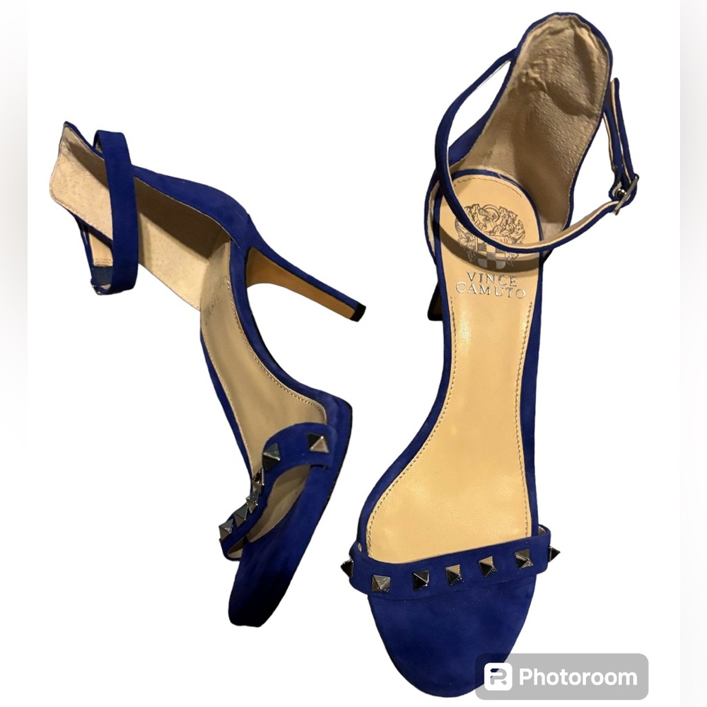 Vince Camuto blue suede heeled sandals with spike details size 8.5